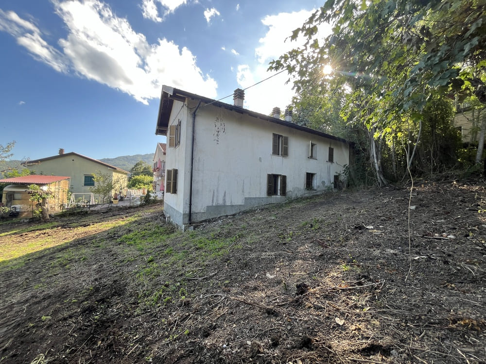 Localit&agrave; Trario, Compiano