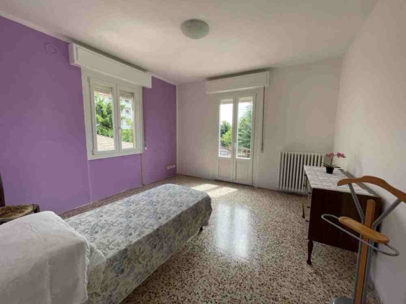 Via Roma 34, Bardi