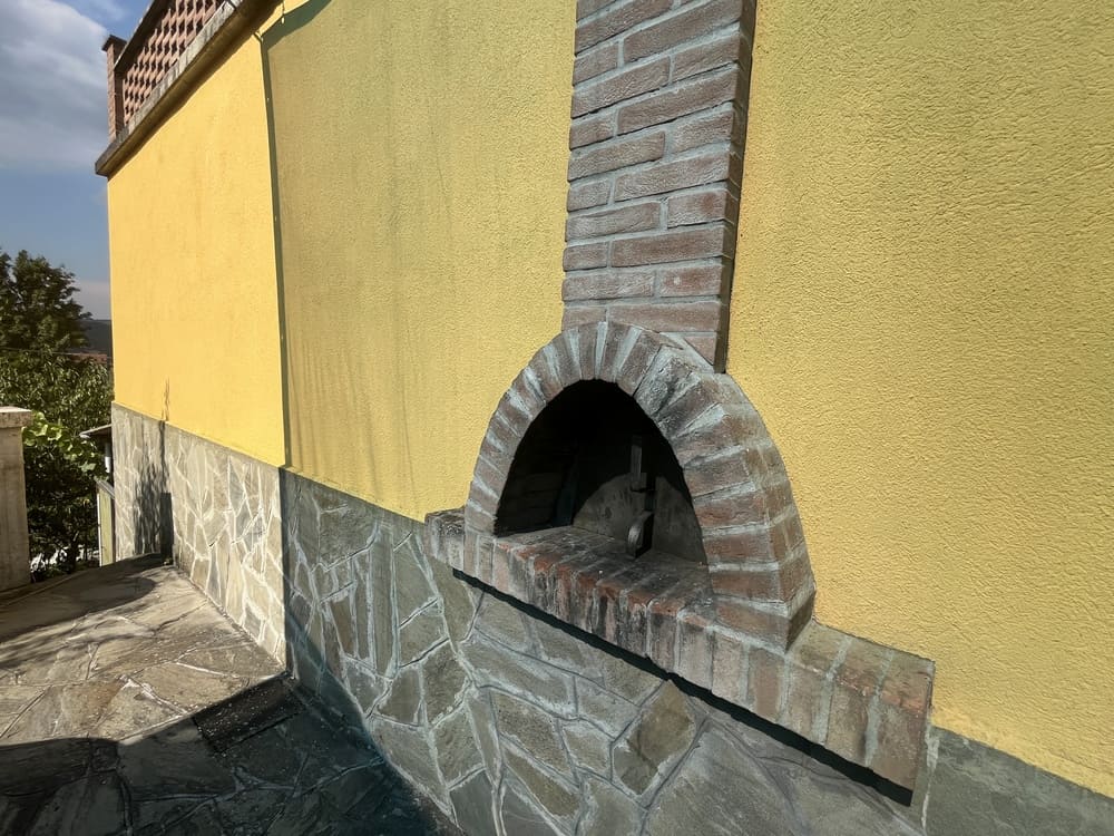 Via Pontremoli 49, Varsi