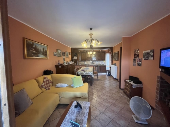 Via Pontremoli 49, Varsi