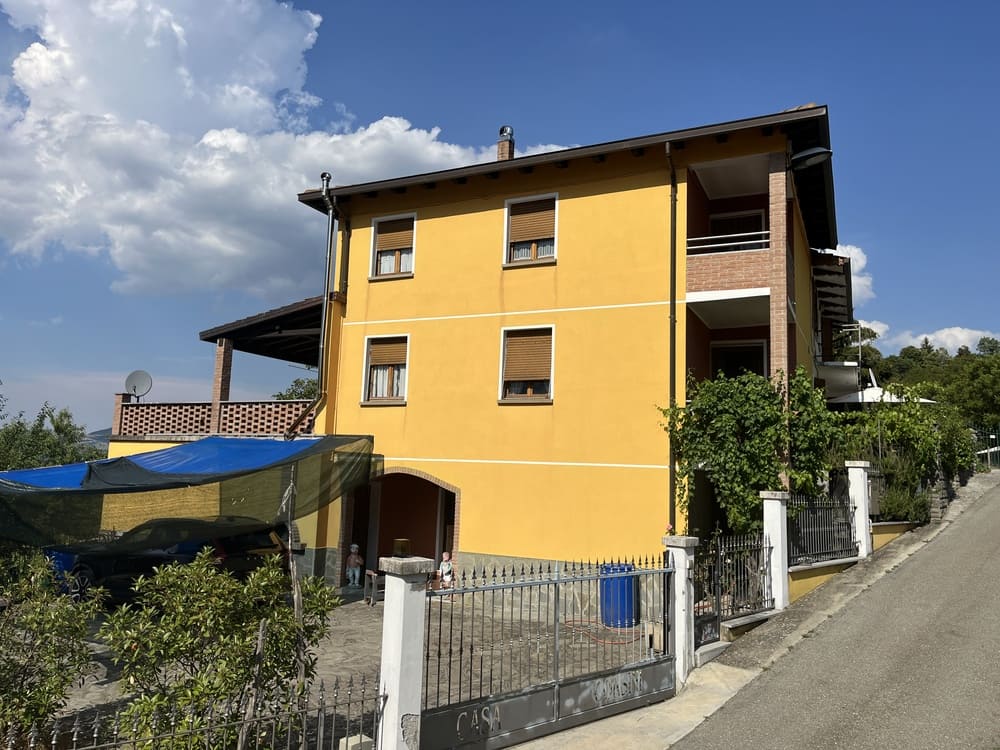 Via Pontremoli 49, Varsi