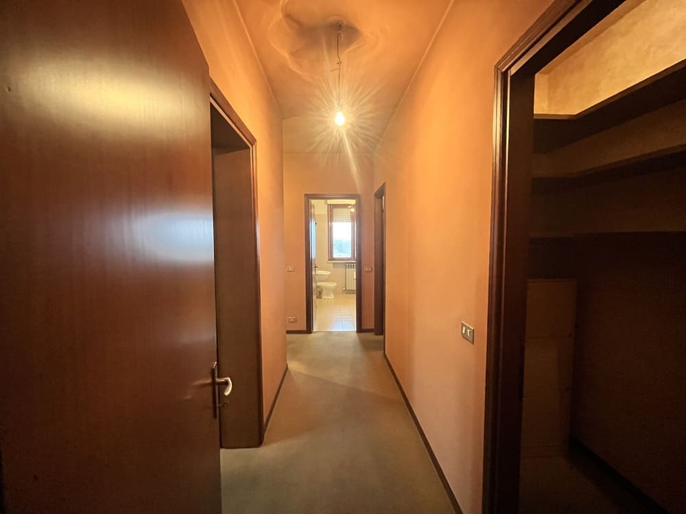 Via Sidoli, 100