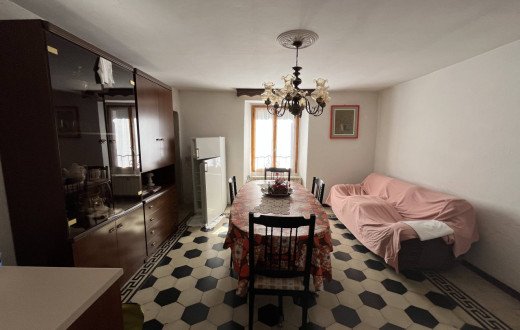 Via G.Marconi 42, Varsi