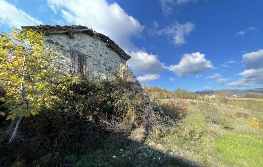 Fabbricato Collabente a Bardi