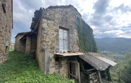 Deposito in Loc. Tiglio